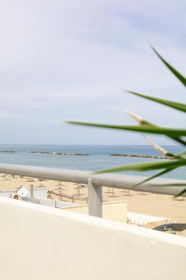Hotel Igea Spiaggia Беллария-Иджеа-Марина Экстерьер фото